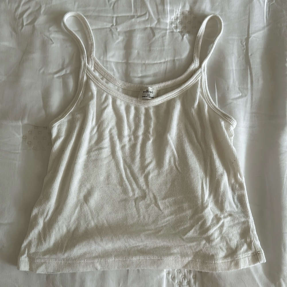 Aritzia Wilfred ribbed tank top